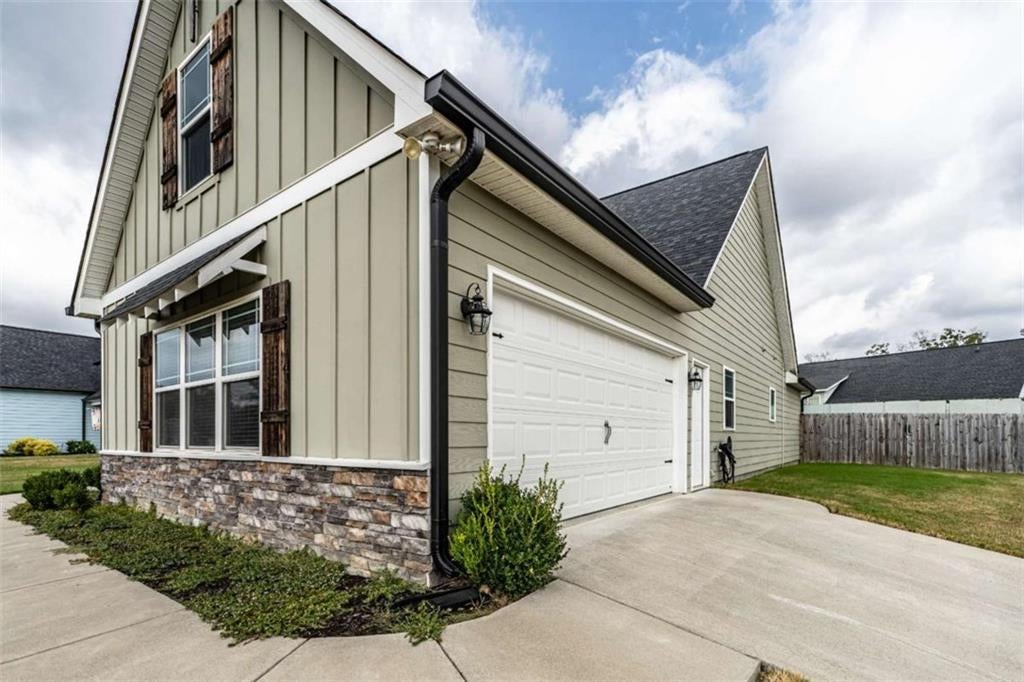 4 Water Oak Trail