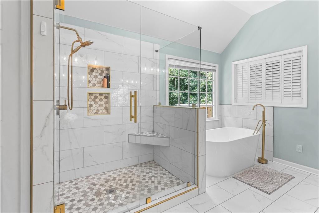 3183 Robinwood Trail