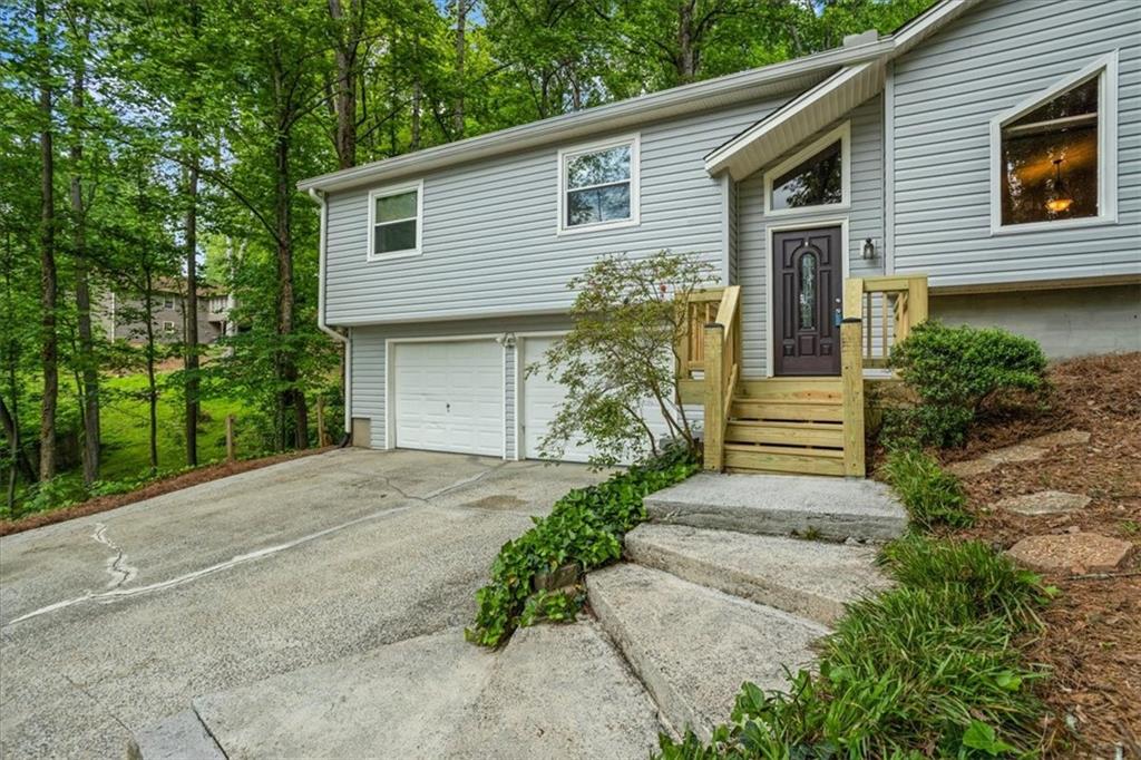 832 Wyntuck Drive, Kennesaw, Georgia image 2