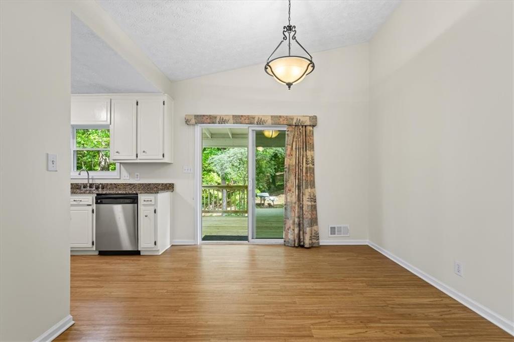 832 Wyntuck Drive, Kennesaw, Georgia image 7