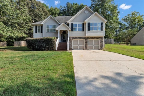 Homes For Sale - 242 Elk Drive<br/> Paulding County, Temple, GA 30179