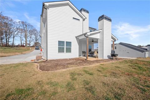 A home in Demorest