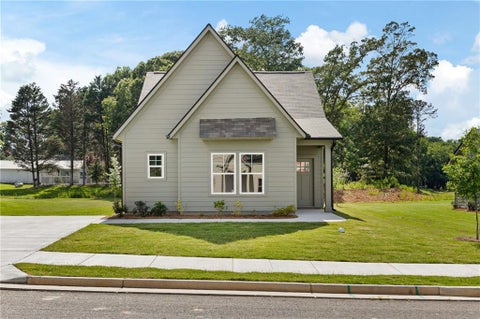 Homes For Sale - 106 Winston Way<br/> Carrollton, GA 30117