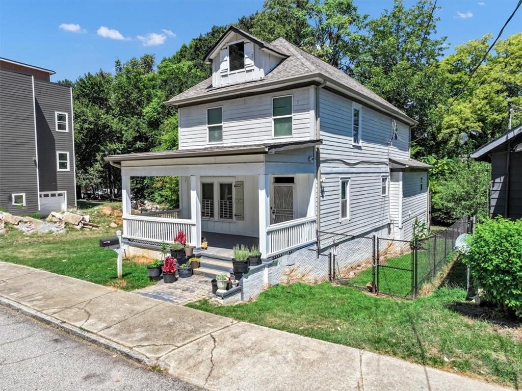 893 Mitchell Street SW
