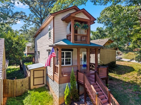 Homes For Sale - 1079 Sims Street<br/> Fulton County, Atlanta, GA 30310