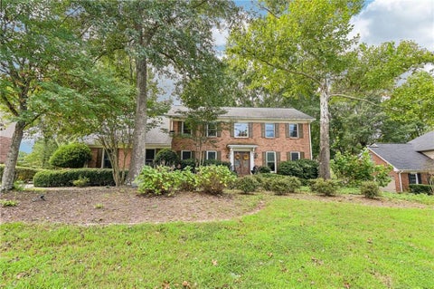 Homes For Sale - 3804 Club Forest Drive<br/> Peachtree Corners, GA 30092
