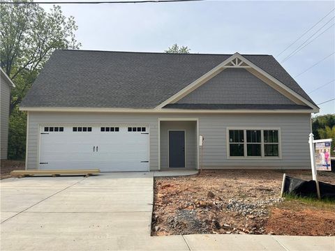 4755 Fowler Street Acworth GA 30101