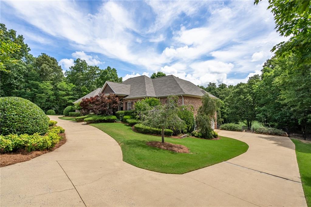 130 Wildflower Road NE