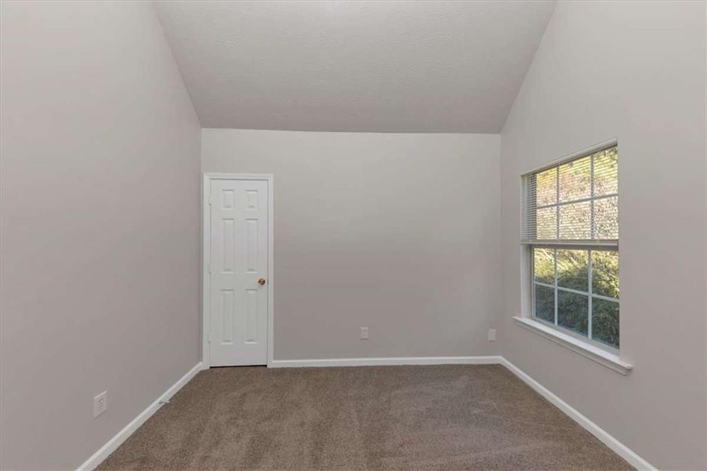 116 Rolling Meadows Court, Hampton, Georgia image 25