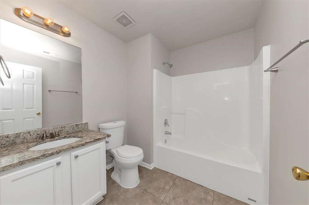 116 Rolling Meadows Court, Hampton, Georgia image 22