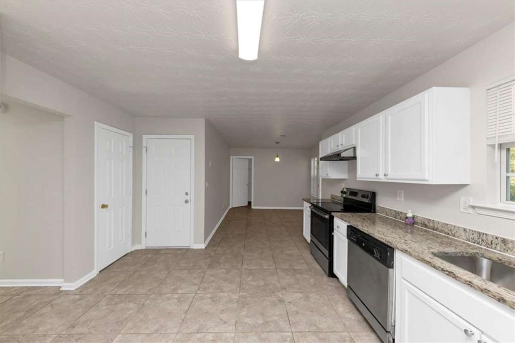 116 Rolling Meadows Court, Hampton, Georgia image 14