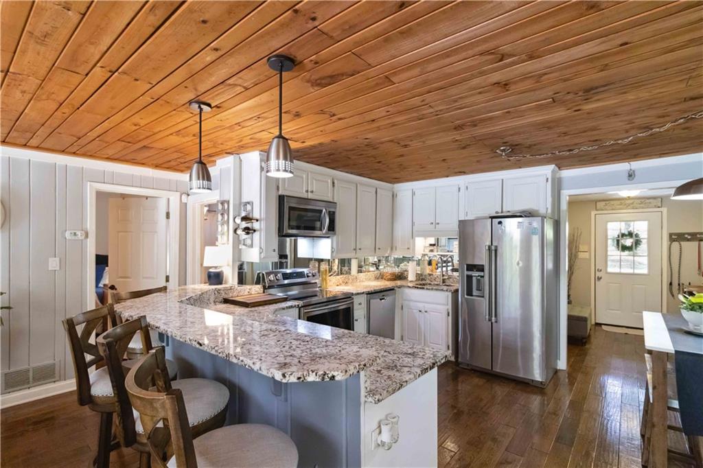 6551 Bermuda Lane, Flowery Branch, Georgia image 7