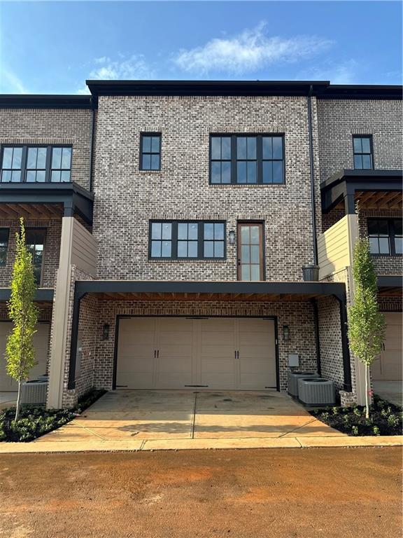 178 Main Street 102