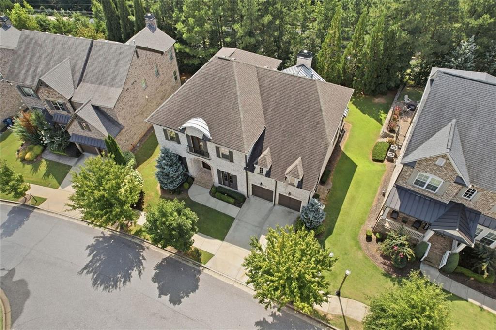 808 Adler Court