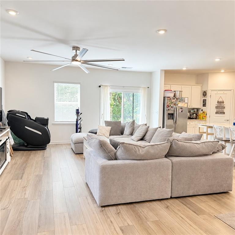 987 Evergreen Road