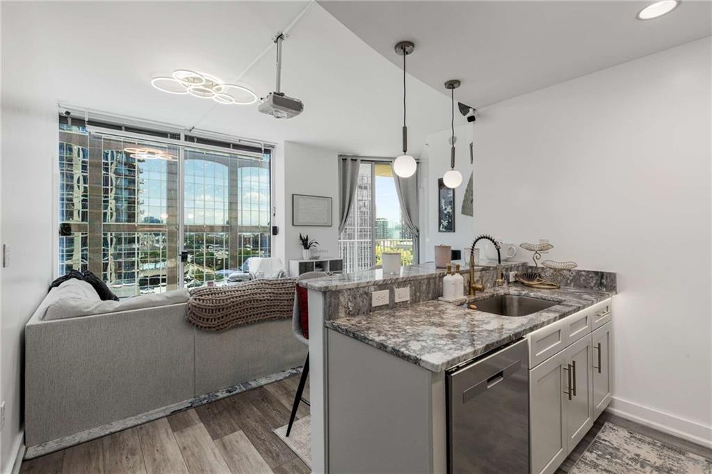 400 W Peachtree Street NW 1106