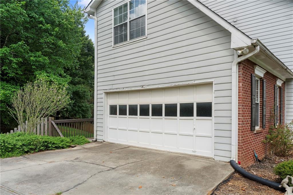 5660 Bridle Glen Drive