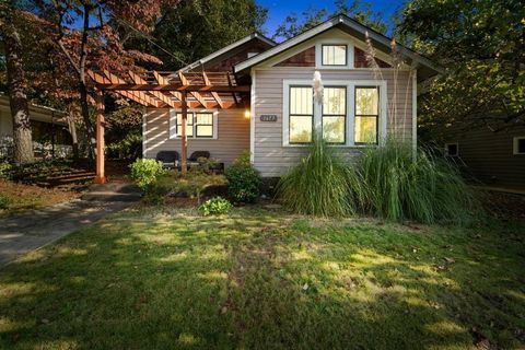 1677 Neely Avenue East Point GA 30344