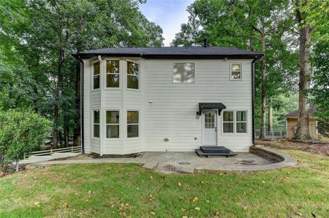 A home in Dacula