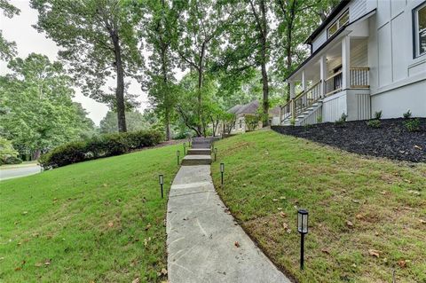 A home in Dacula