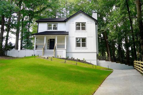 A home in Dacula