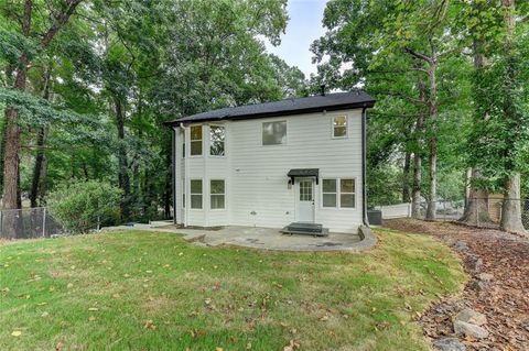 A home in Dacula