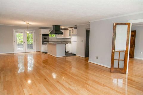 115 Biscayne Drive C2 Atlanta GA 30309