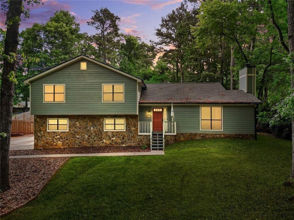 3687 Foxwood Road