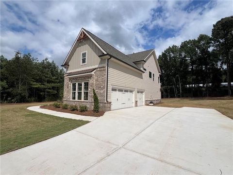 A home in Hoschton