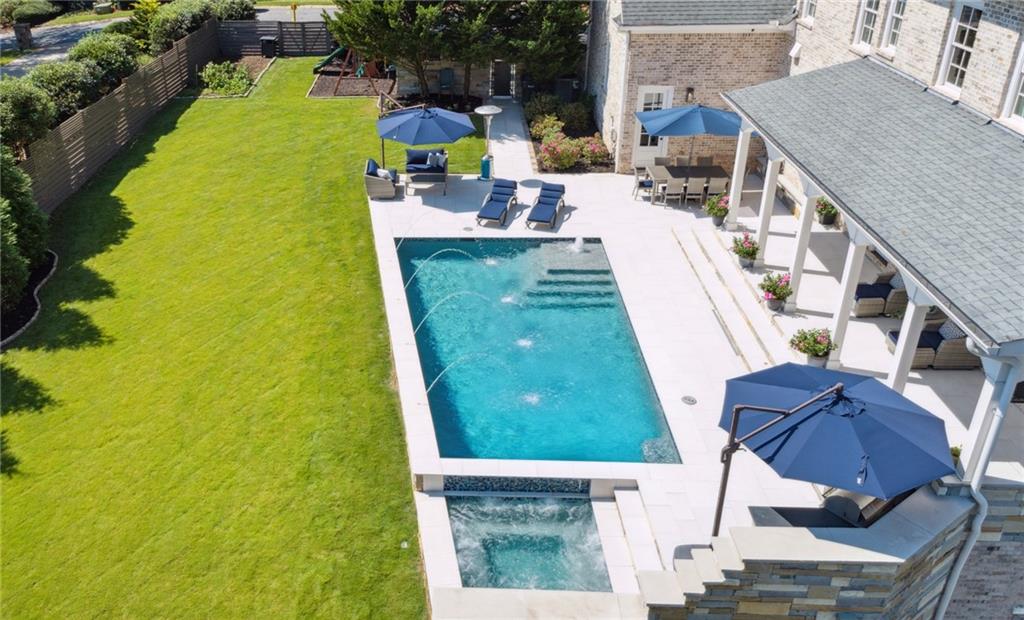 4141 Valley Creek Drive SE