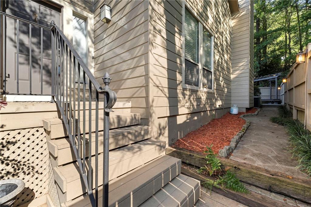 3000 Sawtooth Circle