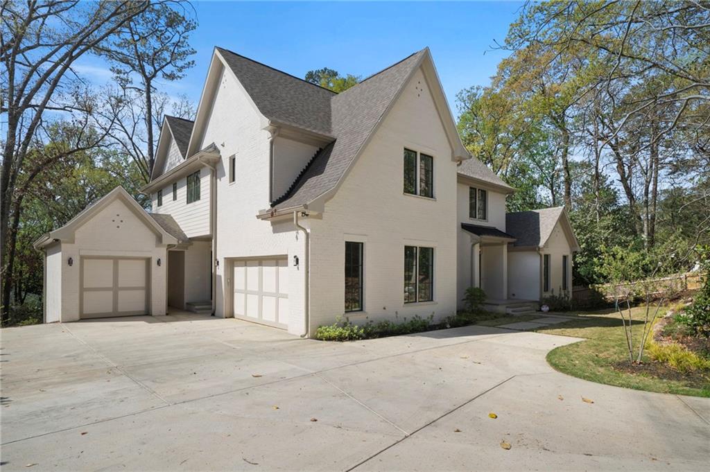 1074 Moores Mill Road NW