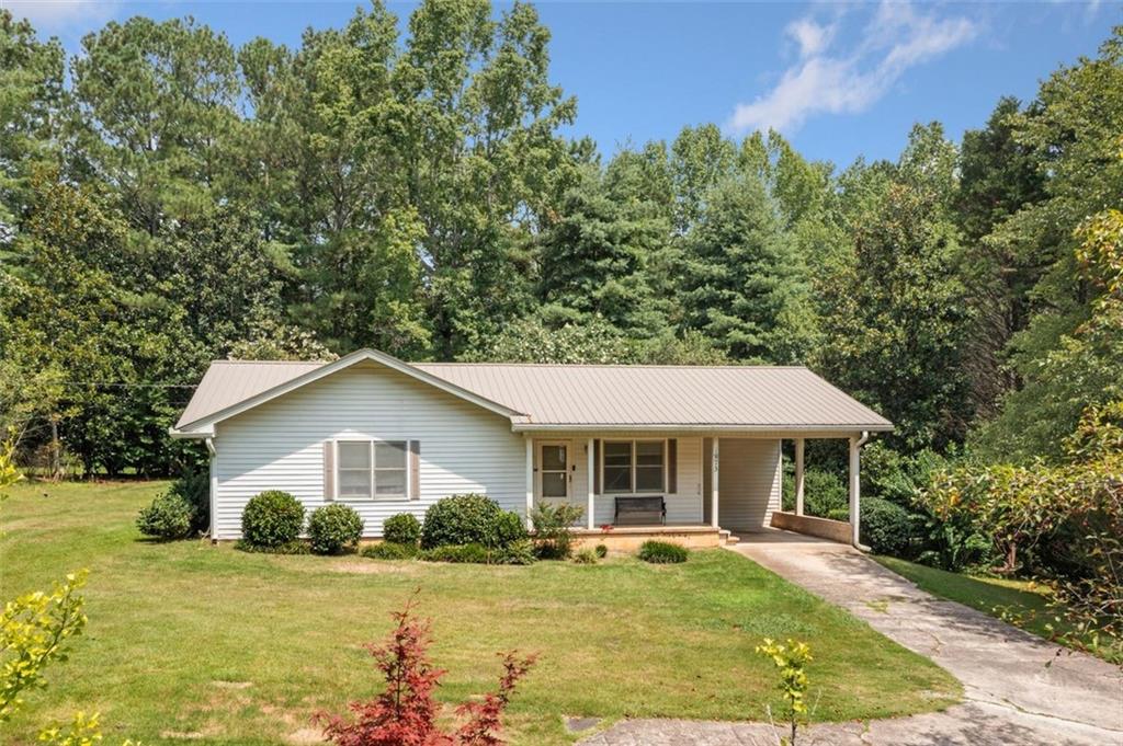 1873 Thompson Road