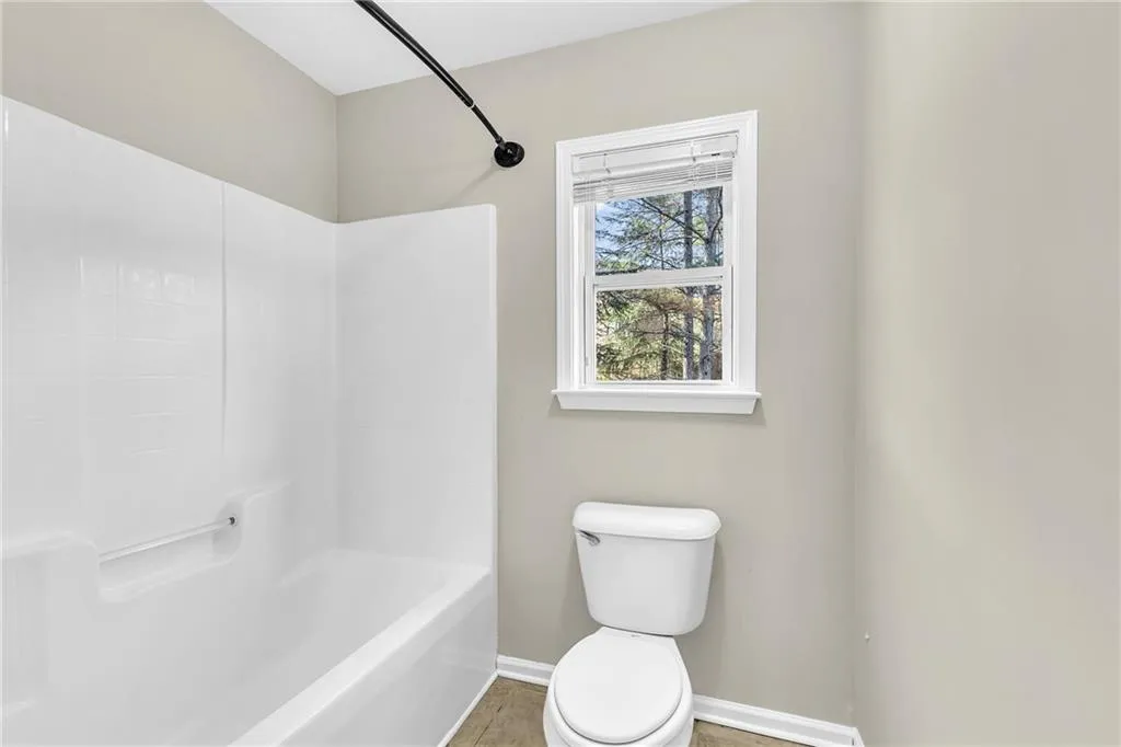 Atlanta, Georgia 30331, United States, 7 Bedrooms Bedrooms, ,5 BathroomsBathrooms,Residential,Active,36245