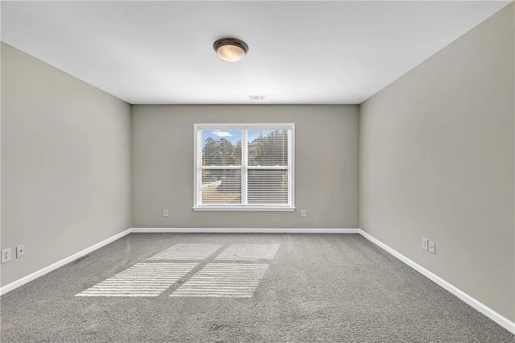 Atlanta, Georgia 30331, United States, 7 Bedrooms Bedrooms, ,5 BathroomsBathrooms,Residential,Active,36245