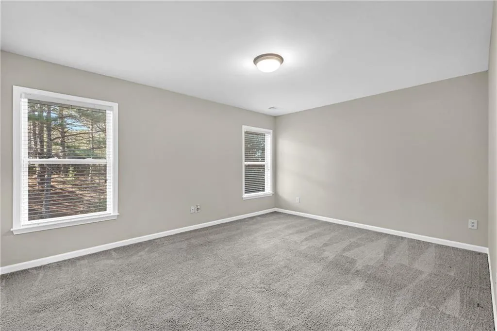 Atlanta, Georgia 30331, United States, 7 Bedrooms Bedrooms, ,5 BathroomsBathrooms,Residential,Active,36245