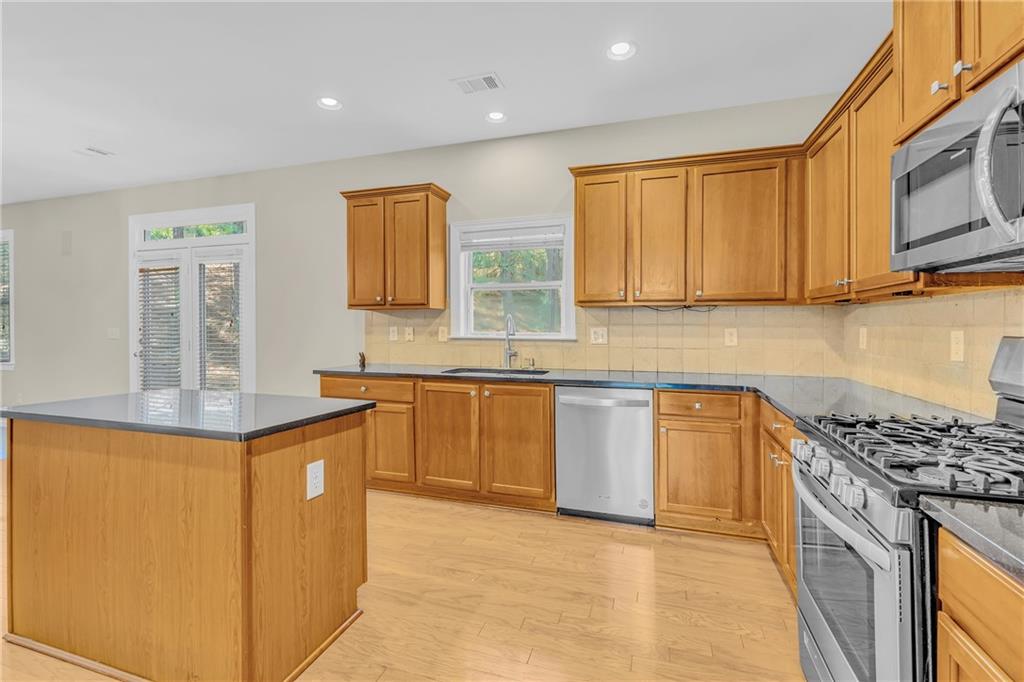 5401 Stone Cove Drive, Atlanta, Georgia image 11