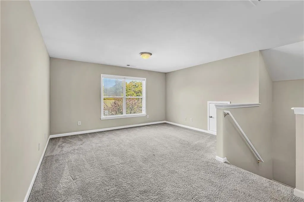 Atlanta, Georgia 30331, United States, 7 Bedrooms Bedrooms, ,5 BathroomsBathrooms,Residential,Active,36245