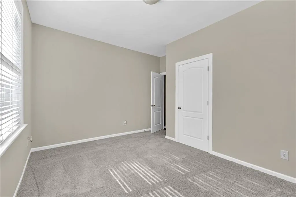 Atlanta, Georgia 30331, United States, 7 Bedrooms Bedrooms, ,5 BathroomsBathrooms,Residential,Active,36245