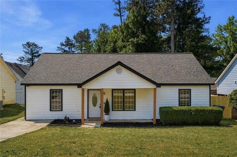 Homes For Sale - 9127 Clubhouse Drive<br/> Clayton County, Riverdale, GA 30274