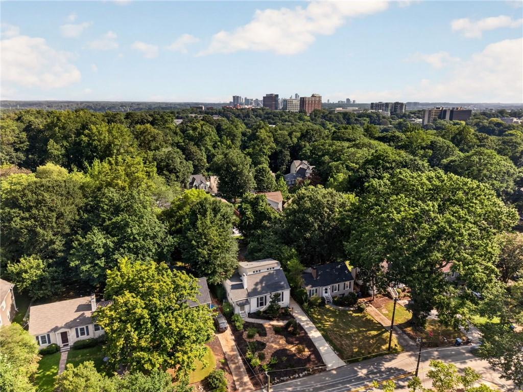 371 Deering Road NW