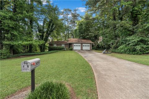 2935 Sawgrass Trail SW Lilburn GA 30047
