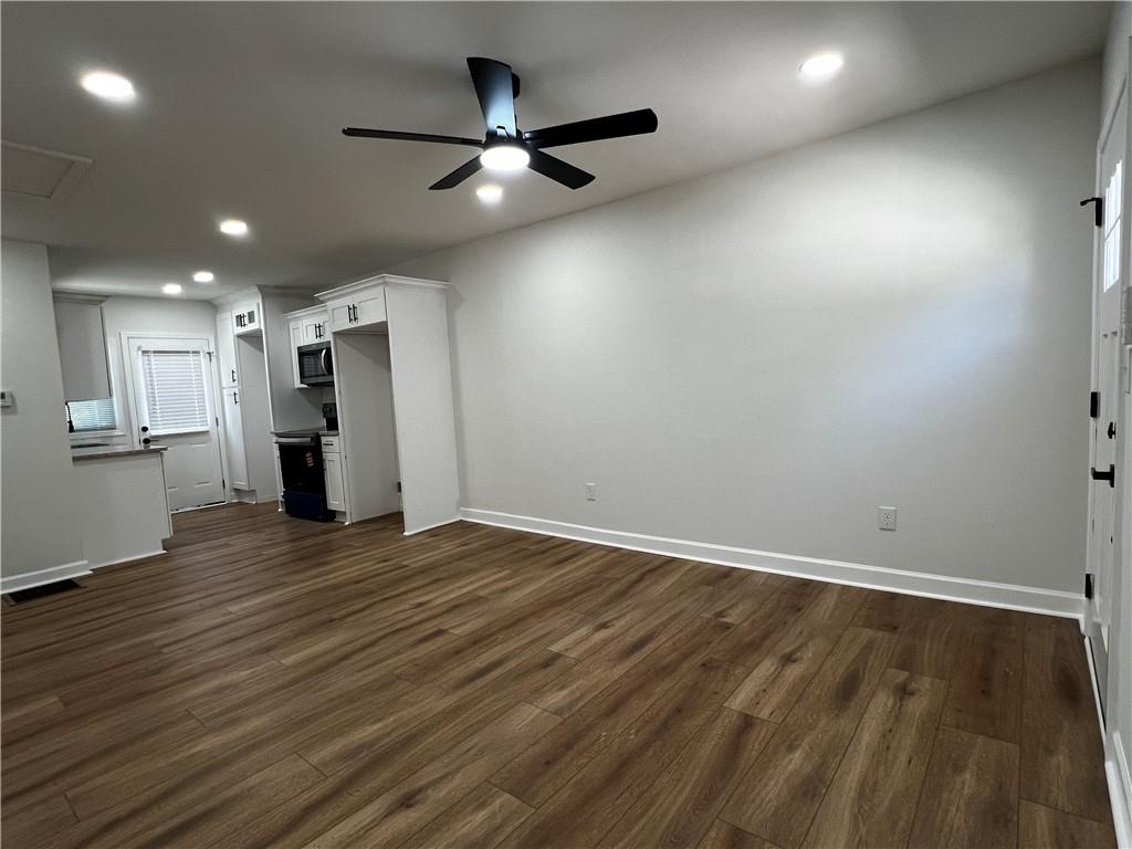 229 Victory Drive SE