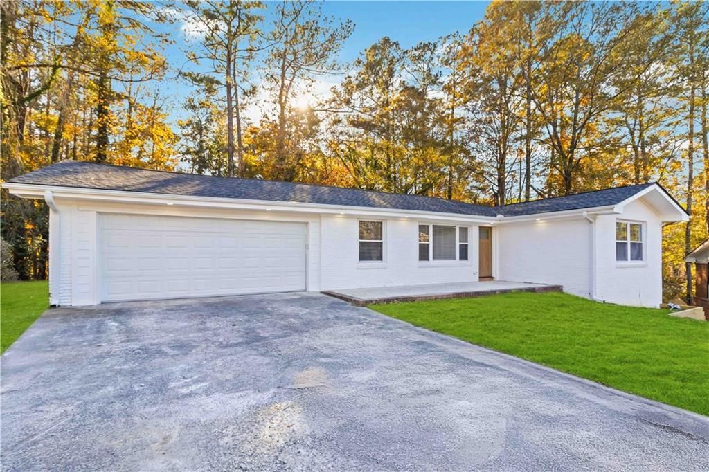 Photo of 3790 Brook Way SW, Atlanta, GA 30331 (MLS # 7685583)