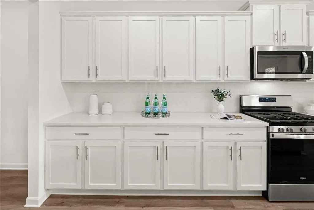 Loganville, Georgia 30052, United States, 4 Bedrooms Bedrooms, ,3 BathroomsBathrooms,Residential,Active,172590