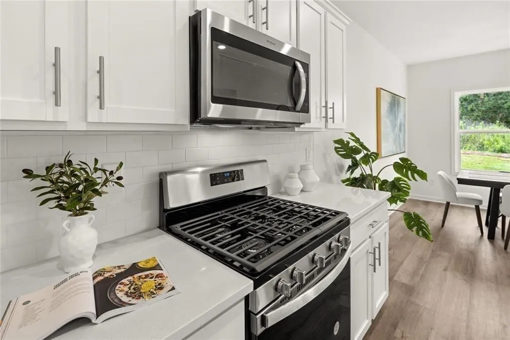 Loganville, Georgia 30052, United States, 4 Bedrooms Bedrooms, ,3 BathroomsBathrooms,Residential,Active,172590