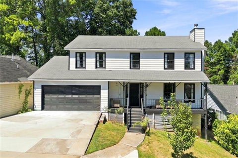 Homes For Sale - 2555 Waterford Park Drive<br/> Lawrenceville, GA 30044