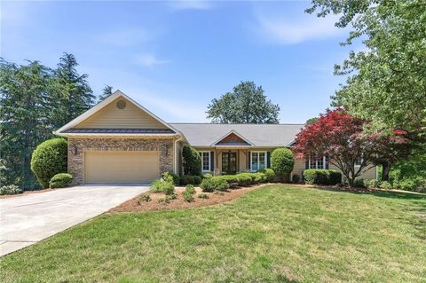 Homes For Sale - 5030 Highland Road<br/> Gainesville, GA 30506