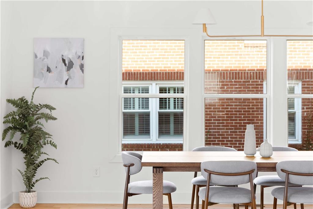 286 Sisson Avenue NE