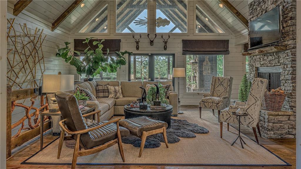 559 Overlook Trail